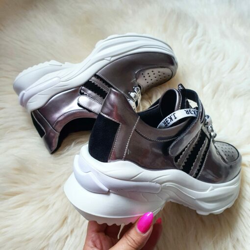 Sneakers donna J. KER